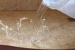 密山漏水维修 免砸砖防水材料该如何施工